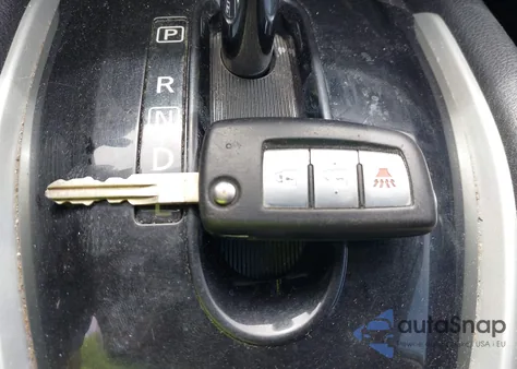 2015 Nissan Rogue S z USA, uszkodzony, nr VIN 5N1AT2MV3FC787817